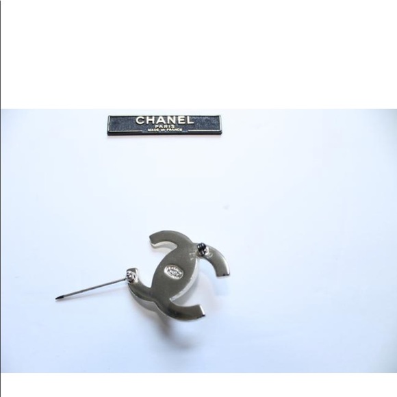Authentic Chanel Timeless Turnlock CC Silver Pin - Picture 7 of 10